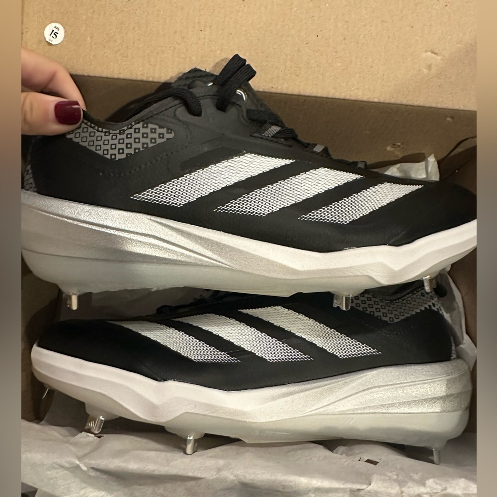NWT in box Adidas baseball cleats
